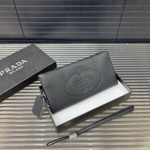 Prada 普拉达 牛皮手拿包 多卡位钱包 手包 经典百搭 实物拍摄 配送防尘袋 礼盒 21 X 11Cm
