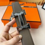 爱马仕 双面进口小牛皮，搭配精品扣，宽度3.8Cm，时尚大方，百搭单品。