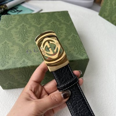特 品牌： 古奇 新款进口小牛皮，手感细腻柔软。搭配纯钢自动精品钢扣，男士必备！宽度：3.5Cm