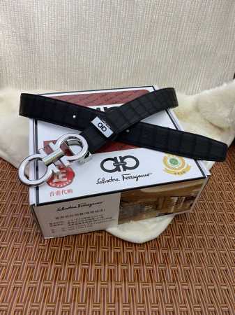 品名：菲拉格幕 原单皮带 材质：原单牛皮腰带 百分百头层牛皮腰带保证真皮，24K纯钢扣，专柜原单品质、做工精细，时尚大牌，送人自用首选 包装： 请认准如图专柜包 - 点击图像关闭
