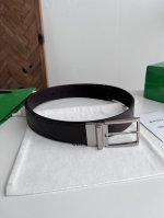 Bv 2026新款Intrecciato Stamp编织压纹腰带 原厂牛皮压印Intrecciato编织图案 双面用 搭配微复古银色可旋转针扣 侧面有标识 宽度