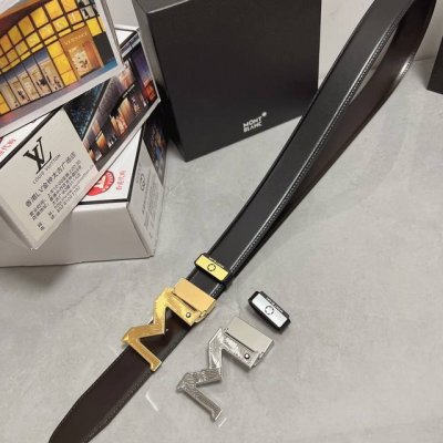品名：万宝龙 Montblanc 原单 材质：原单牛皮腰带 百分百头层牛皮腰带保证真皮，24K纯钢扣，专柜原单品质、做工精细，时尚大牌，送人自用首选 包装： 请