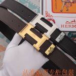 品名：爱马仕皮带原单腰带 材料：百分百头层牛皮腰带，保证真皮皮带，专柜原单品质、做工精细，送人自用首选 包装： 请认准如图专柜包装，赠送打孔器，银联发票，宽度3