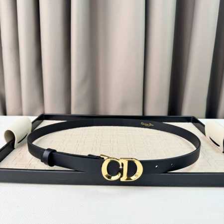 Dior 24早春新款 C D搭扣黄铜腰带扣，小牛皮腰带 经典永存 2.0Cm - 点击图像关闭