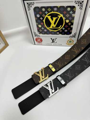 品名：Lv..路易..威登 材质：原单牛皮腰带 百分百头层牛皮腰带保证真皮，24K纯钢扣，专柜原单品质、做工精细，时尚大牌，送人自用首选 包装： 请认准如图专柜