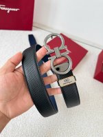 品名：菲拉格慕.Ferrgamo腰带 皮带 原单 型号：挂扣，纯铜材质经典挂扣，实物拍摄，头层牛皮 材料：百分百头层牛皮，保证真皮。纯铜材质，真空电镀永不掉色，