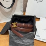 凯旋门女生皮带 光滑牛皮革，金色饰面金色件，复古时尚的凯旋门经典Logo 五金做的是亮面金扣，厚金电镀，不易掉色，耐磨耐用，任何风格都能驾驭. 宽度1.8Cm