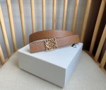 Loewe 罗意威专柜最新同款腰带 双面头层牛皮 正反面两穿腰带 选用压纹丝绸牛皮革制成 反复Anagram图案 配有Loewe Anagram针扣 女神们的首