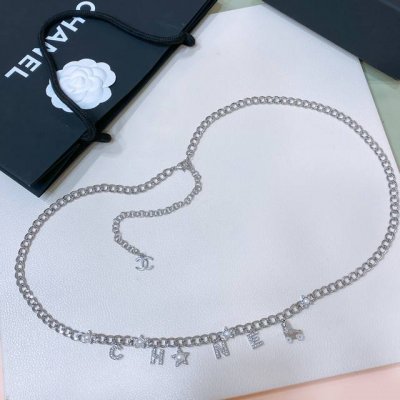 Chanel 24腰链 珍珠 与 水钻 溜冰鞋点缀 别致新颖 黄铜材质 均码总长95Cm