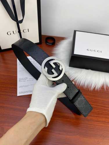 宽度3.8Cm Gucci 經典款G家花面带身 頭層皮底；搭配原單镶钻鋼扣 採用精挑細選進口頂級牛皮，手感柔軟細膩！做工精緻 商務既有時尚的男士 女士腰帶