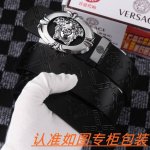 男士腰带：范思哲 原单 男士皮带：百分百头层牛皮，保证真皮。24K纯钢扣双面可用专柜同等质量， 送人自用首选 包装： 请认准如图专柜包装，赠送打孔器，银联发票，