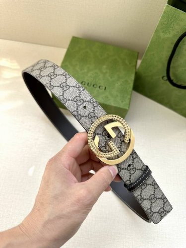 宽度3.8Cm Gucci Gg Supreme帆布腰带，饰以互扣式双 G 带扣。腰带为意大利尺寸， 黑色 蓝色 米色 乌木色 Gg Supreme帆布，采用环