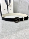 宽度3.8Cm Gucci Gg Marmont系列每一季都会推陈出新，为灵感源于70年代的标志性原版gg6.0Cm钢扣配件注入现代精髓。这款双色头层牛皮腰带