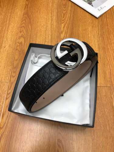 配全套包装盒 古驰：原单头层牛皮压g面，内衬头层牛皮树膏磨砂底，搭配原单扣.原单皮料定制，专柜宽度3.8