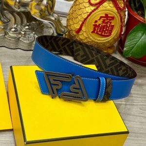 Fendi 芬迪 专柜同款 宽4.0Cm 双环正反用腰带 Ff按钉搭扣 黑色cuoio Romano皮革材质 反面面料带有烟草黄和黑色ff图案 黑色珐琅金属饰面