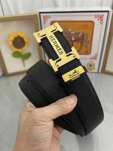 品名：爱马仕.HermèS 材质：原单牛皮腰带 百分百头层牛皮腰带保证真皮，24K纯钢扣，专柜原单品质、做工精细，时尚大牌，送人自用首选 包装： 请认准如图专柜