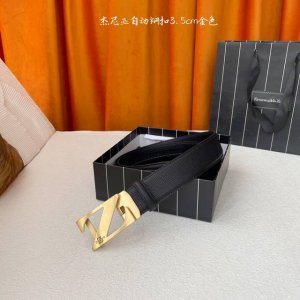 杰～尼亚原版小牛皮，手感细腻柔软，搭配纯钢自动精品扣，男士必备！宽度：3.5Cm