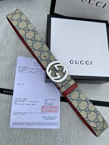 宽度4.0Cm Gucci 最新款双面腰带 一侧为Gg Supreme帆布 反面一侧为枣红色头层小牛皮 配以互扣式双G旋转扣头采用真空电镀