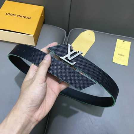 L0Uis Vuitt0N 今季新品 男士原單腰帶 寬度35毫米 雙面進口小牛皮壓細紋內襯平紋小牛皮底 彩色油邊更顯時尚 搭配新款五金 可雙面使用佩戴 - 点击图像关闭