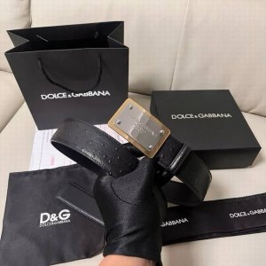 特 Dg，宽4.0Cm Dolce&Gabbana 新款男士鸵鸟纹腰带，搭配全新镀钌 Dg 交叉造型徽标搭扣