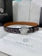 宽度4.0 Cm Versace 范思哲 此款经典的Versace腰带由柔软的小牛皮制成，饰有La Greca印花，并配有3D美杜莎腰带扣。