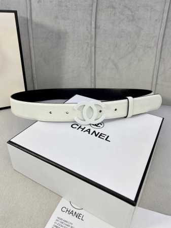宽度3.0Cm Chanel 香奈儿 女士腰带两面牛皮 经典扣头 内侧Cnc走光处理 边角手感圆润配有烤漆金属钢扣。 - 点击图像关闭