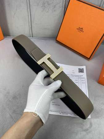 专柜同步 Hermes 爱马仕，专柜同款，3.8Cm宽，带身采用进口头层Togo牛皮，Boxer牛皮衬里，配施华洛奇钢扣工艺配件，可双面使用，顶级做工无可挑剔 - 点击图像关闭