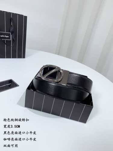 杰～尼亚 宽度3.5Cm 支持芯片防伪 。双面皮带，牛皮材质，配有钌金Gancini扣饰。风格现代，为日常造型增姿添彩。该皮带可调节，且能根据需要剪裁，达到修身