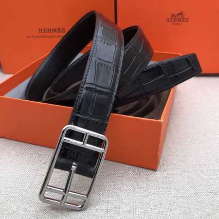 HermèS 爱马仕针扣皮带 原单品质 头层牛皮 黑色鳄鱼纹搭配黑色平纹 32Mm宽 双面可用 配官网H亮银扣 - 点击图像关闭