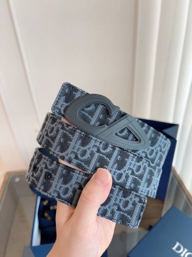 Dior 迪奥 加强版法国原厂皮料，Oblique浅蓝布 黑色牛皮 品质毋庸置疑 没有更好 只有最好 尺寸3.5厘米