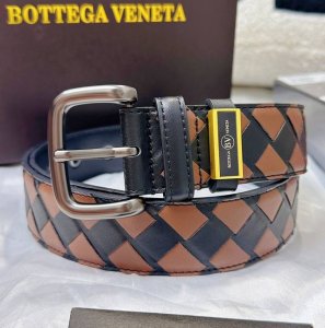 皮带：Bottega Veneta.葆蝶家顶级. 腰带：BV原单复刻品质百分百头层牛皮，保证真皮。撞色编织.真空电镀.永不掉色.24K纯钢扣纯手工编织艺术烤漆渲
