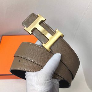 hermes.爱马仕 官网同步 宽度38Mm 原版手掌纹搭带身搭配原版精品钢扣，男装的经典搭配，可双面使用完美配饰！