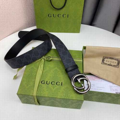 Gucci Gg Supreme高级人造帆布，可分解材料，配以黑色皮革滚边，搭配双G带扣，4.0宽 本款腰带适用低腰和高腰两种穿戴方式