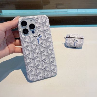 Goyard戈雅手机壳 半包油边壳 官网同步更新 型号 为了不出现报错型号 请打开本机查看手机设置显示的型号 iphone16系列更新 iphone16pro