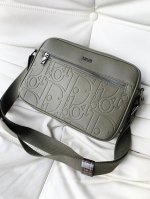 专柜正品有售 顶级原版质量 Dior男士斜挎包尺寸：27-19-7Cm原厂出品，必定精品重金打版复刻原版头层荔枝纹小牛皮复刻皮质柔软定制专柜原版五金完美工艺拒绝
