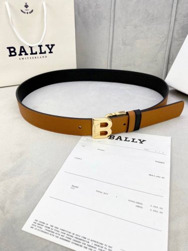 3.5Cm Bally 巴利 平纹 内衬头层小牛皮 ：配有金 银 字母扣头该皮带可调节，且能根据需要剪裁质量保证达到修身效果