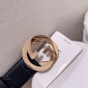 特 Gucci专柜同款 进口牛皮g家专用进口底衬里 搭配纯铜五金带扣，纯进口机械车线，工艺精细宽度40Mm
