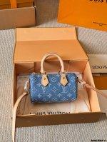 复刻版 原版布 Lv Speedy枕头包 单宁 Lv Speedy 16Cm枕头包 无论版型 内里和专柜毫无差别 真正原版复刻 内里可拆卸 火遍全球的爆款机场大