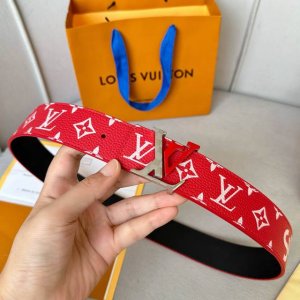 原版包裝 L0Uis Vuitt0N 驢家今季新品 男士原單腰帶 寬度40毫米 經典荔枝紋牛皮絲印圖案設計 搭配雙色五金 可雙面佩戴 適合沈穩低調的男士使用