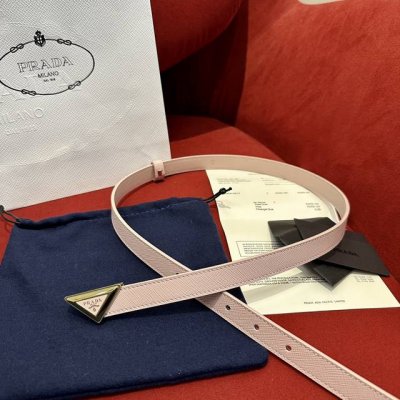 特 原厂正品级别prada新款小牛皮皮带 专柜同步新款prada普拉达休闲款，搭配顶级扣；宽质2Cm