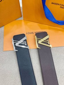 -配专柜包装路易威登冲孔秘原单高端品质专柜官网同步宽度3.8冲孔精美扣头意大利进口头层原版荔枝纹花纹纹理消晰真实感超强打造全新的视觉3D郊果高档客户入手送礼自用