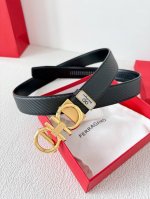 品名：Ferrgamo..菲拉格慕 腰带自动带 皮带 型号：自动扣，纯钢材质自动扣，头层牛皮，自动带身 材料：百分百头层牛皮，保证真皮。24K纯钢扣专柜同等质量