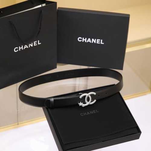 chanel 24C 麦穗 星星 与 水钻白 Logo搭扣 黄铜金属平纹牛皮腰带 手感柔软 细腻 3.0Cm 码数75- -