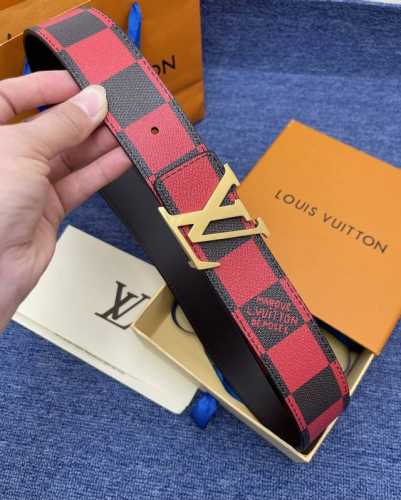 Lv.路易威登 全套包装 原版品质 代工厂货品 40Mm宽度 正品一体铸造五金钢扣，原厂皮料 双面原厂定制面料，区别市场货