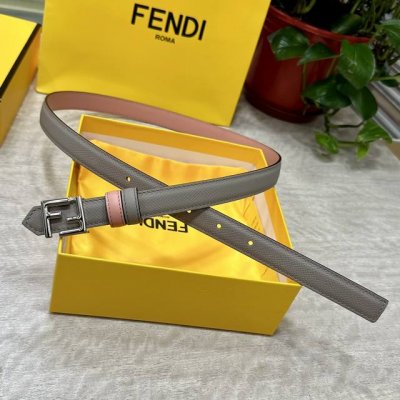 Fendl 芬迪 宽20Mm，原单进口小牛皮，搭配原单钌钯电镀F扣，手感.油边近乎完美，原产皮料定制，质感无可挑剔，出众的细节，高清实拍，货真价实，品质保证。