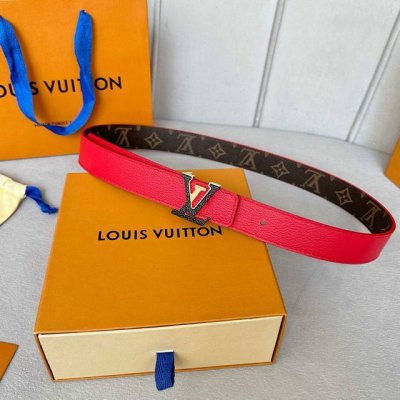 特 L0Uis Vuitt0N 今季新品 驴家女士原單腰帶 寬度30毫米 定制经典帆布面料搭配小荔枝纹小牛皮底 全新开模双层间色新款五金 可双面佩戴 多色可选。