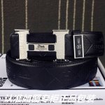 品名：爱玛仕.Her..Mes原单 型号：认准如图专柜包装，赠送打孔器 材料：百分百头层牛皮皮带，24K纯钢扣中间带logo字母保证真皮。专柜同等质量， 送人自
