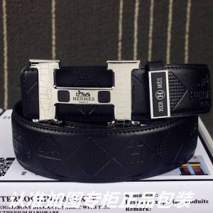 品名：爱玛仕.Her..Mes原单 型号：认准如图专柜包装，赠送打孔器 材料：百分百头层牛皮皮带，24K纯钢扣中间带logo字母保证真皮。专柜同等质量， 送人自
