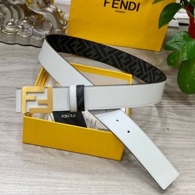 Fendi 芬迪 专柜同款 宽4.0Cm 双环正反用腰带 Ff按钉搭扣 白色cuoio Romano皮革材质 反面面料带有烟草黄和黑色ff图案 黑色珐琅金属饰面