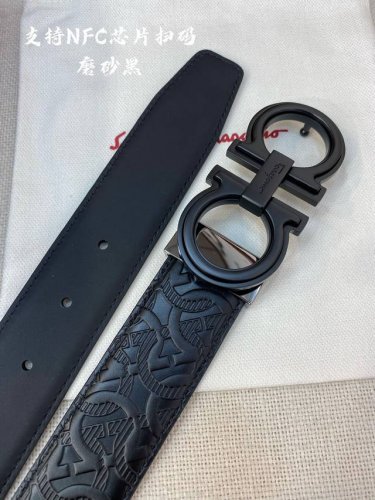 特 Nfc-F3.5Cm高级定制款男士皮带 ，双面进口牛皮，自行选择搭配 真材实料 很有质感 时尚经典不失风范 可自行裁剪 ！